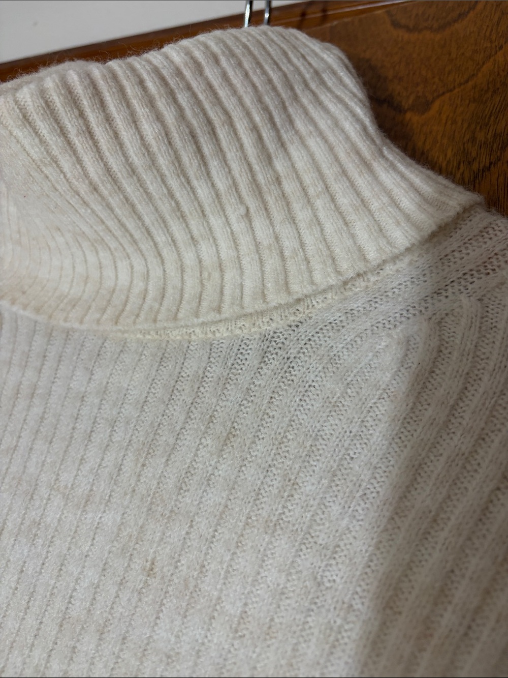 H&M // Ribbed Turtleneck - Picture 3 of 5
